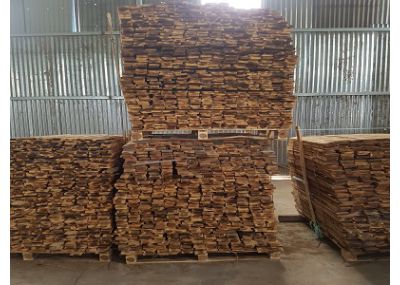 Nguyên liệu gỗ sấy